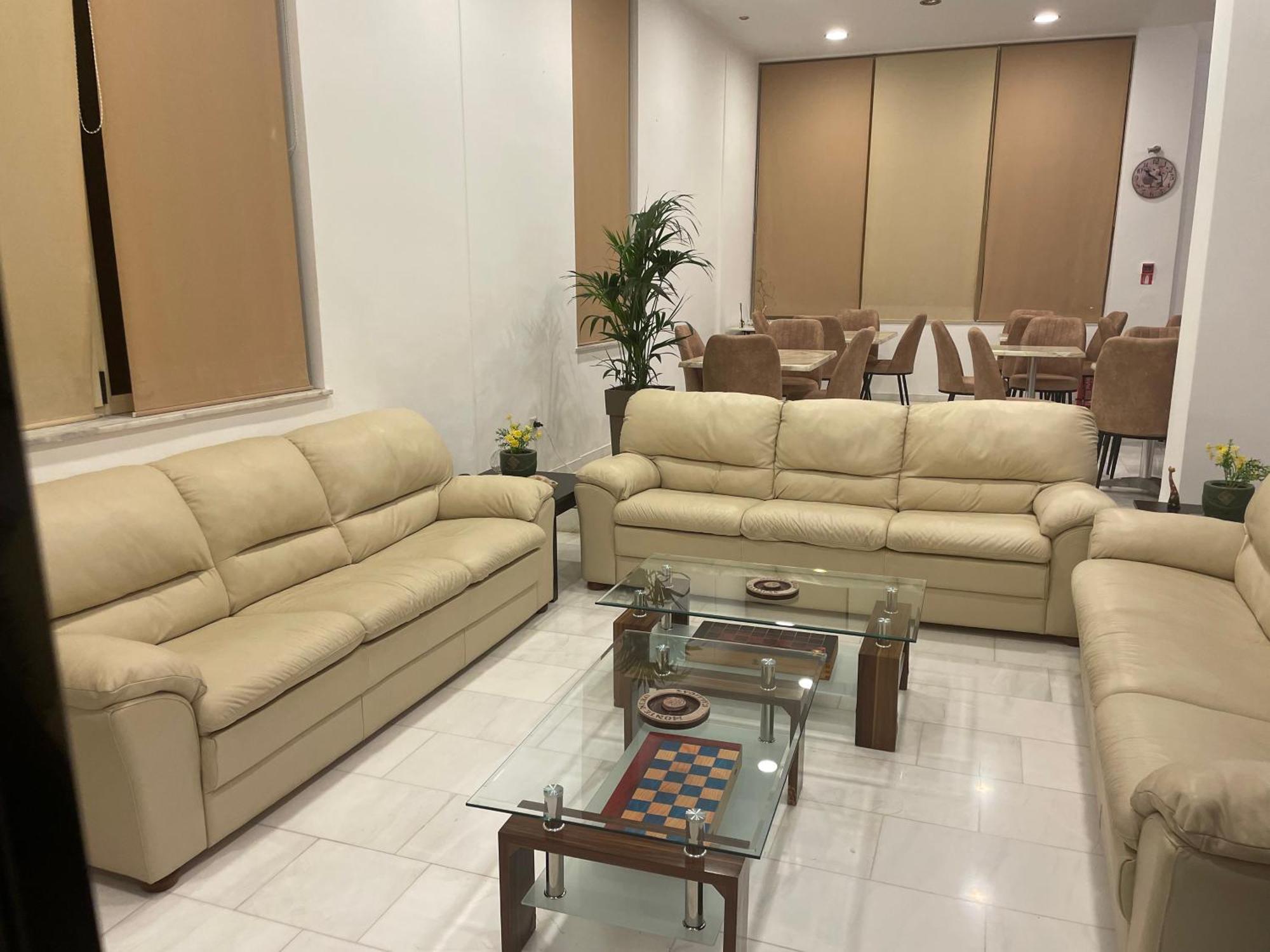 Hotel Kourkoumelata Аргостолион Екстериор снимка
